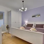 Paola *